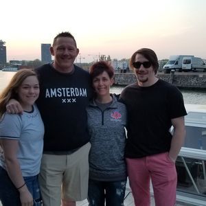 Meet your Posher, Lisa